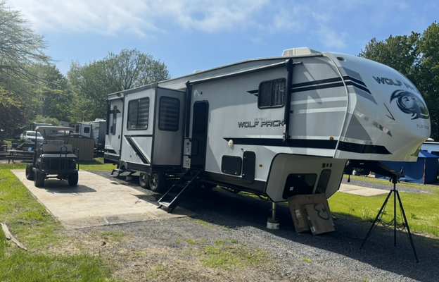 2021 Cherokee Wolf Pack 325PACK13 RV rental photo 1