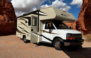 ❤️ Coachmen Leprechaun  Class C ❤️