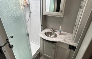 2021 Admiral 35R RV rental photo 13