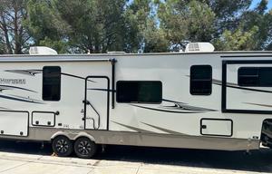 2021 Salem Hemisphere 378FL RV rental photo 2