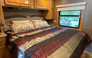 2017 Thor Motor Coach Windsport 29M    "a hui hou"