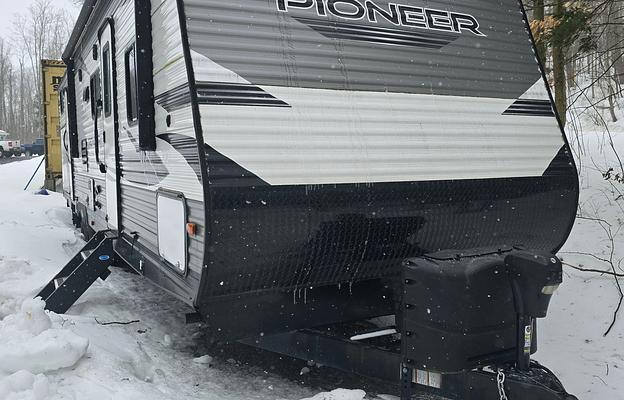 2021 Pioneer DS 320 RV rental photo 1
