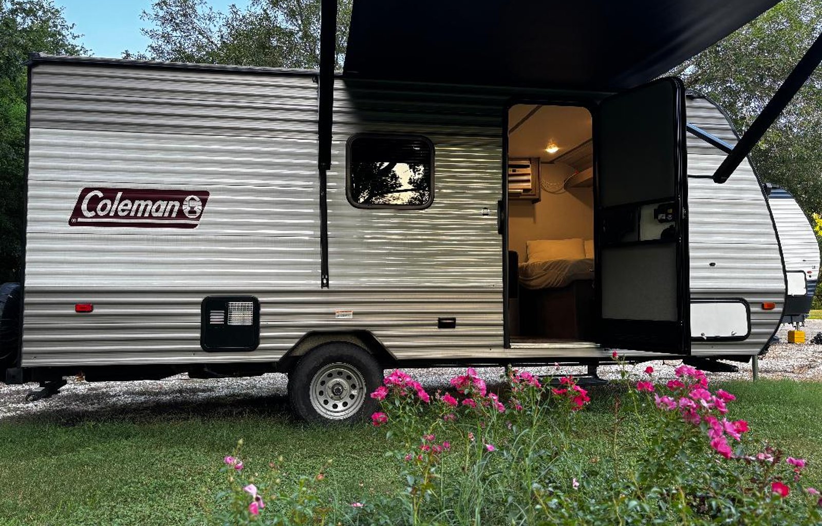 2024 Dutchmen RV Coleman Lantern LT Series 18BH