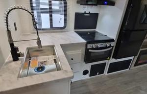 Solaire BRAND New 3 bedroom HIDDEN PANTRY Sleeps8