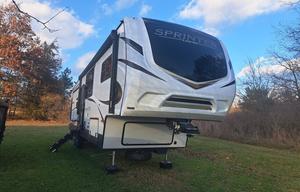 2021 Sprinter Limited 3570LFT RV rental photo 8