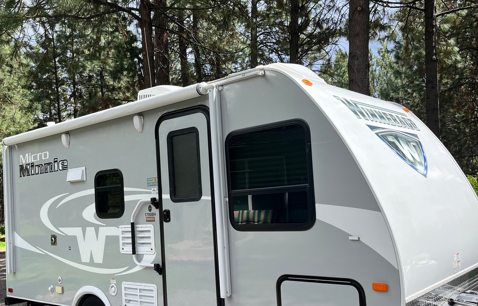 2017 Winnebago Micro Minnie 1700BH