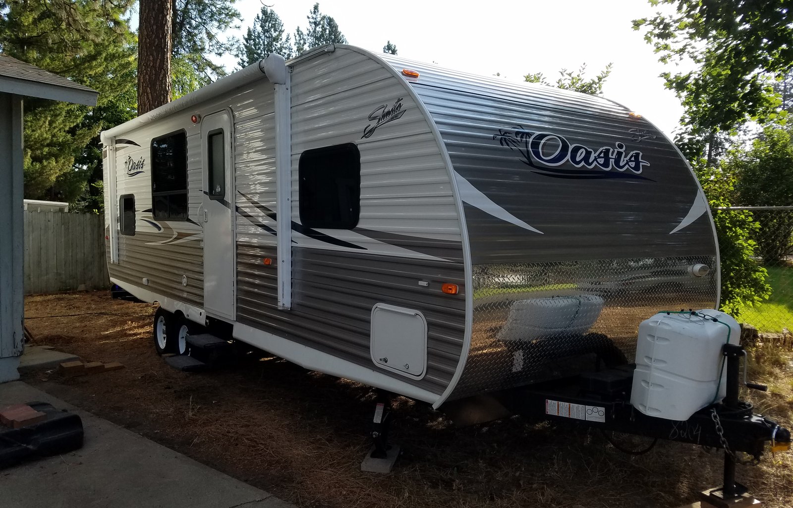 2017 Shasta RVs Oasis 25RS - 1/2 ton towable