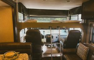 2019 Freedom Traveler—Spacious Family RV