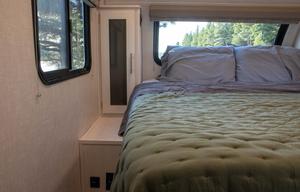 Custom Glamping R-Pod - Pet Friendly!