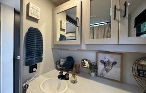 *LUXURY DELIVERED TO YOU!*  HIGHLAND HIDEAWAY
