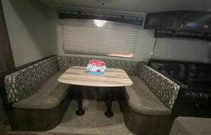 2017 Palomino Puma Fifth Wheel | Bunkhouse |