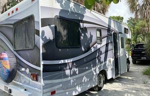 Born2Ryde is a 2006 Four Winds RV