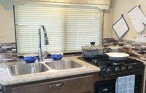 2018 Thor Motor Coach Freedom Elite 24FE