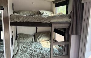 Adventure ready Cougar - bunks + family friendly
