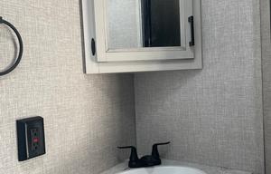 2022 Jayco Jay Flight 28BHS RV rental photo 5