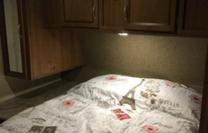 3 BEDS SPACIOUS AND COMFY DISCOUNT M2M AVAILABLE