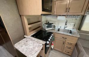 2019 Thor Daybreak 30DB Class C Super Comfortable!