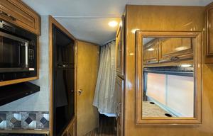 Compact Alaska RV – Simple & Stress-Free Driving