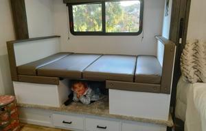 HAR-V The RV * 2022 Hideout Near Vazquez Rocks