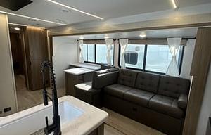 NEW & ELEGANT! 2025 Forest River RV Salem 31KQBTS
