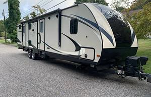 2017 CrossRoads RV Sunset Trail Super Lite SS331BH