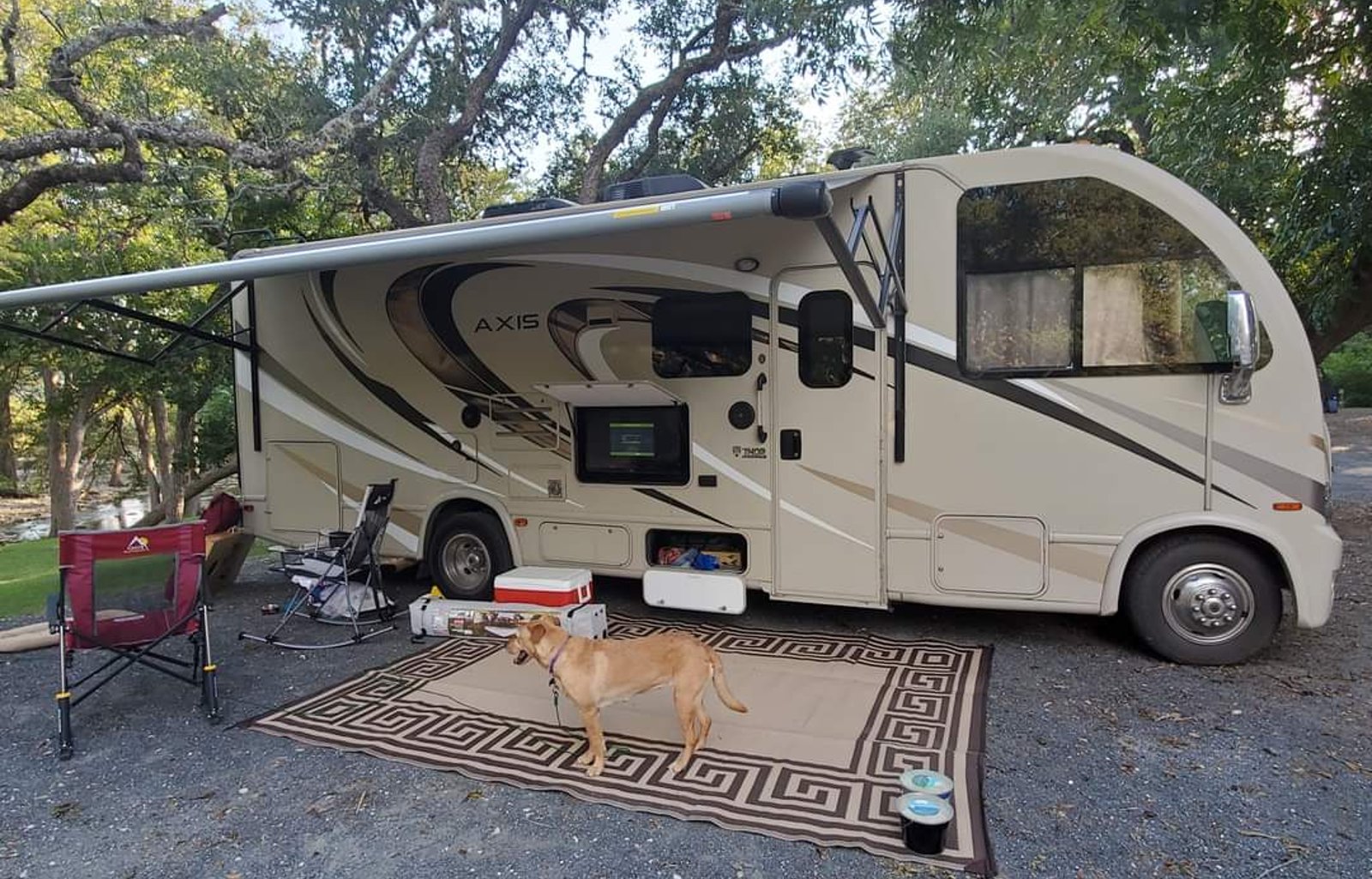 2017 Thor Motor Coach Axis 24.1