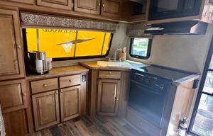 2016 Forest River RV Rockwood Mini Lite 1809S RV rental photo 7