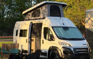 FREE Starlink • 2026 Solis • Sleeps 4 • Solar Van