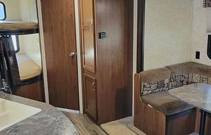 MOJO's 2017 Jayco Jayflight SLX 242