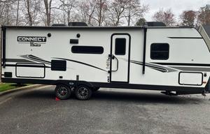 Isaac and Wendy  Camper Rental