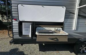 S and N 2020 jayco flight