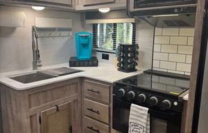 Cozy Up, Camp Out – pet-friendly 7 sleeper!