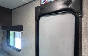 2021 Jayco 174BH Baja Edition w/solar and bunks