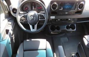 2022 Winnebago Revel 44E