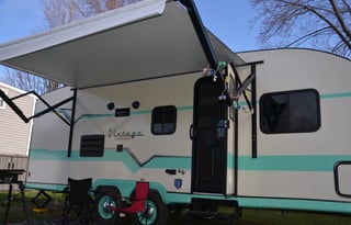 2022 Gulf Stream RV Vintage Cruiser 23QBS