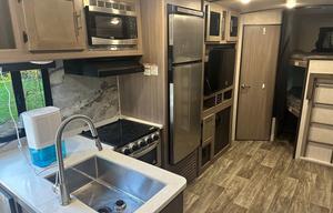2021 Sunset Trail SS272BH RV rental photo 12