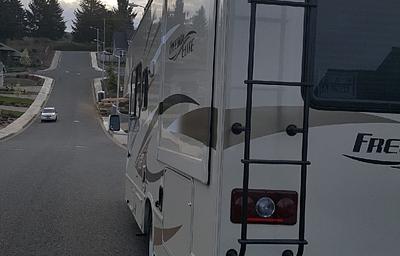 2017 Freedom Elite 26he
