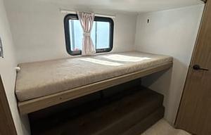 NEW & ELEGANT! 2025 Forest River RV Salem 31KQBTS