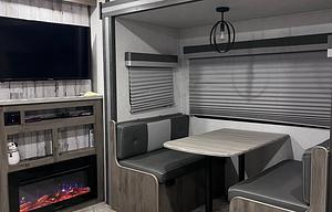 Fully equipped and super cozy camper