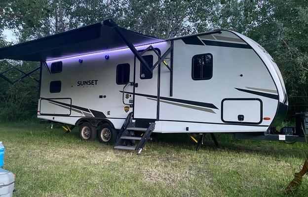 2022 CrossRoads RV Sunset Trail SS242BH