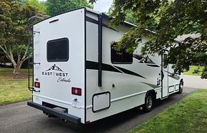 2025 Breezy Cruiser. XL Panoramic Windows Sleeps 8