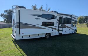 2018 Jayco Greyhawk 31FS RV rental photo 4