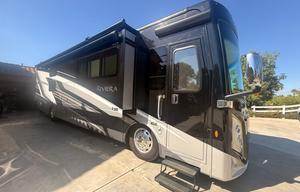 RIVIERA COACH