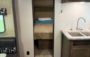 2019 Dutchmen RV Coleman Lantern Series 285BH RV rental photo 17