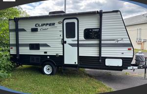 2019 Coachmen RV Clipper Cadet 17CFQ