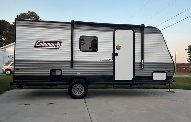 2022 Dutchmen RV Coleman 17B