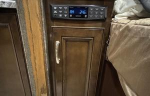 Luxury Super C RV – Sleeps 10 - Thor Magnitude