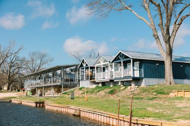 Lake Palestine Resort