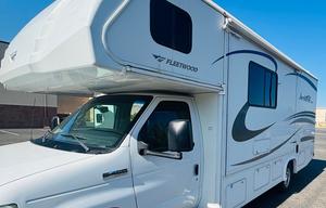 2011 Jamboree Sport 25G RV rental photo 9