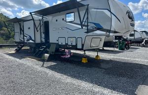 Mansion On Wheels!